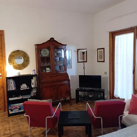 Erika House Is Molas * Pula