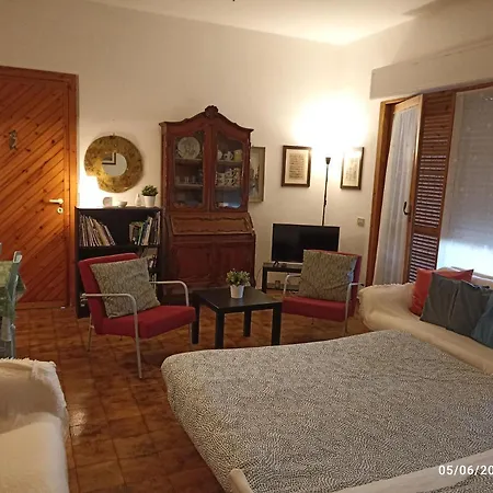 Erika House Is Molas