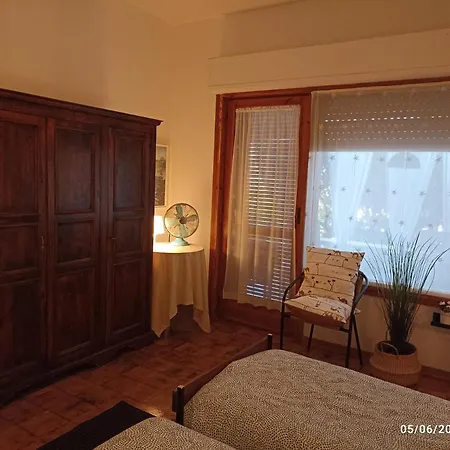 Erika House Is Molas Pula